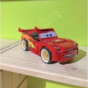 LEGO Cars lightening McQueen - retired